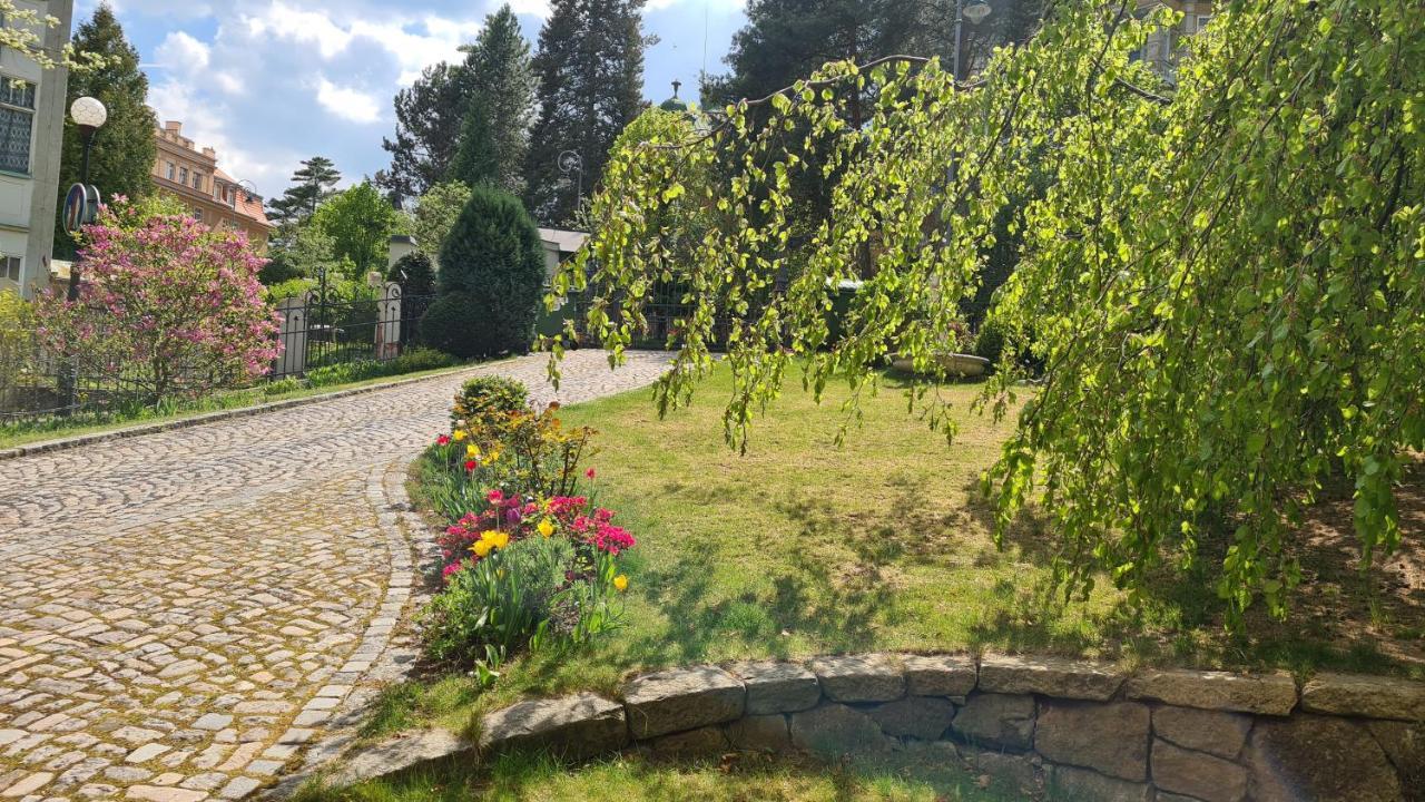Apartmany Vila Liberty Karlovy Vary Extérieur photo